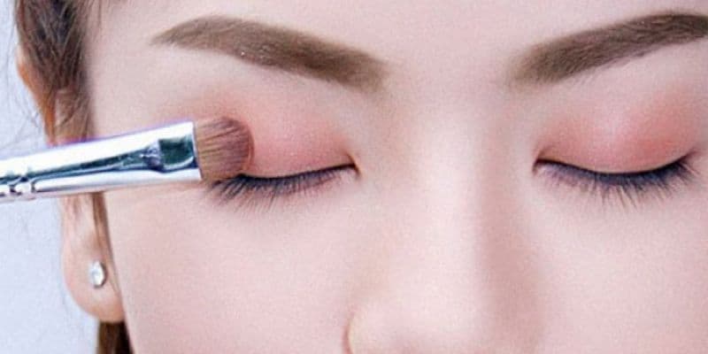 Học trang điểm cá nhân tại nhà